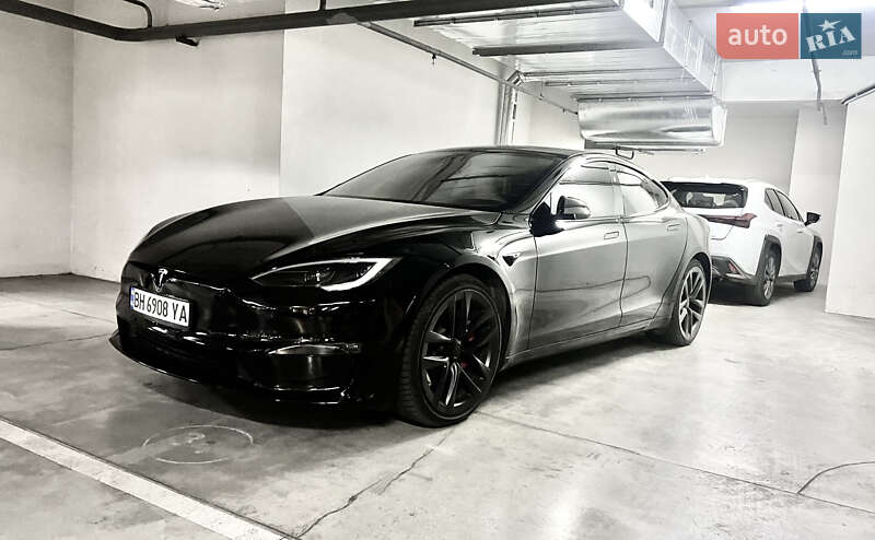 Лифтбек Tesla Model S 2023 в Одессе