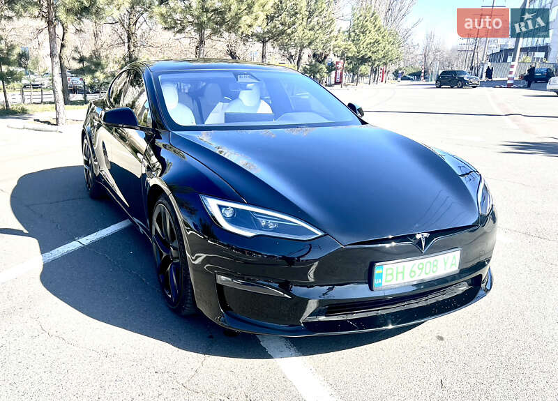Лифтбек Tesla Model S 2023 в Одессе
