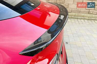 Лифтбек Tesla Model S 2021 в 