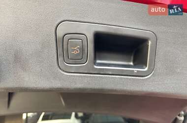 Лифтбек Tesla Model S 2021 в 