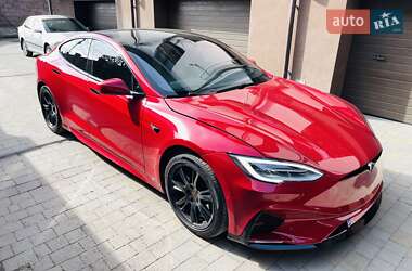 Лифтбек Tesla Model S 2021 в 