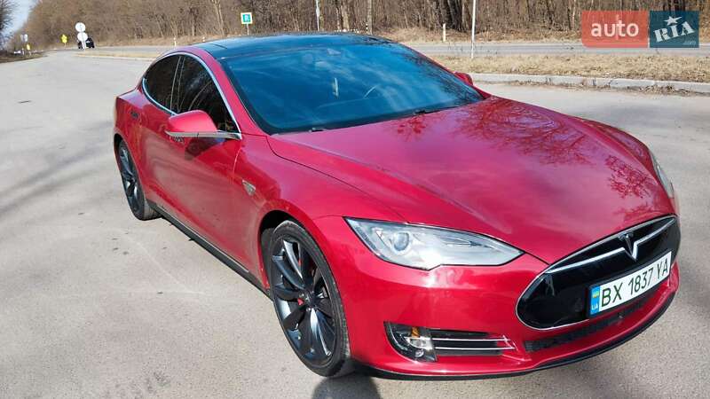 Ліфтбек Tesla Model S 2014 в Хмельницькому