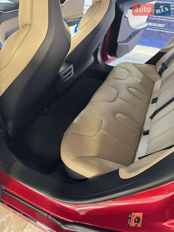 Лифтбек Tesla Model S 2017 в Николаеве