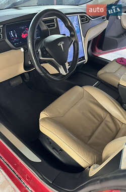 Лифтбек Tesla Model S 2017 в 