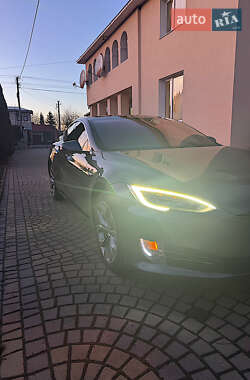 Лифтбек Tesla Model S 2017 в 