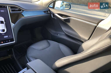 Лифтбек Tesla Model S 2016 в 