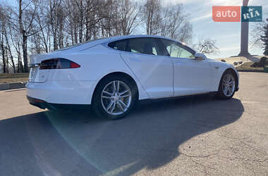 Лифтбек Tesla Model S 2016 в 