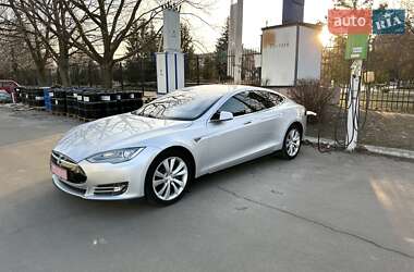 Лифтбек Tesla Model S 2014 в Киеве