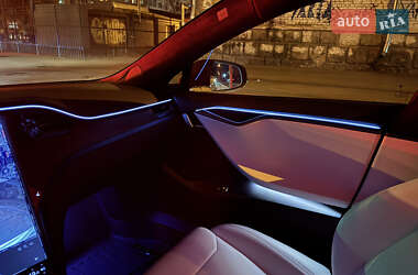 Лифтбек Tesla Model S 2018 в 
