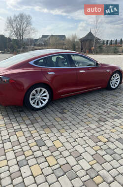 Лифтбек Tesla Model S 2016 в 