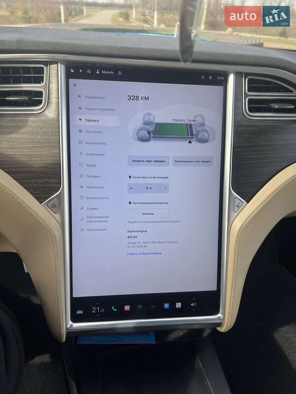 Лифтбек Tesla Model S 2016 в Черновцах