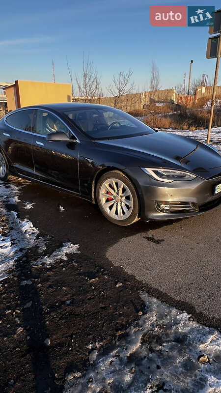 Лифтбек Tesla Model S 2020 в Ровно