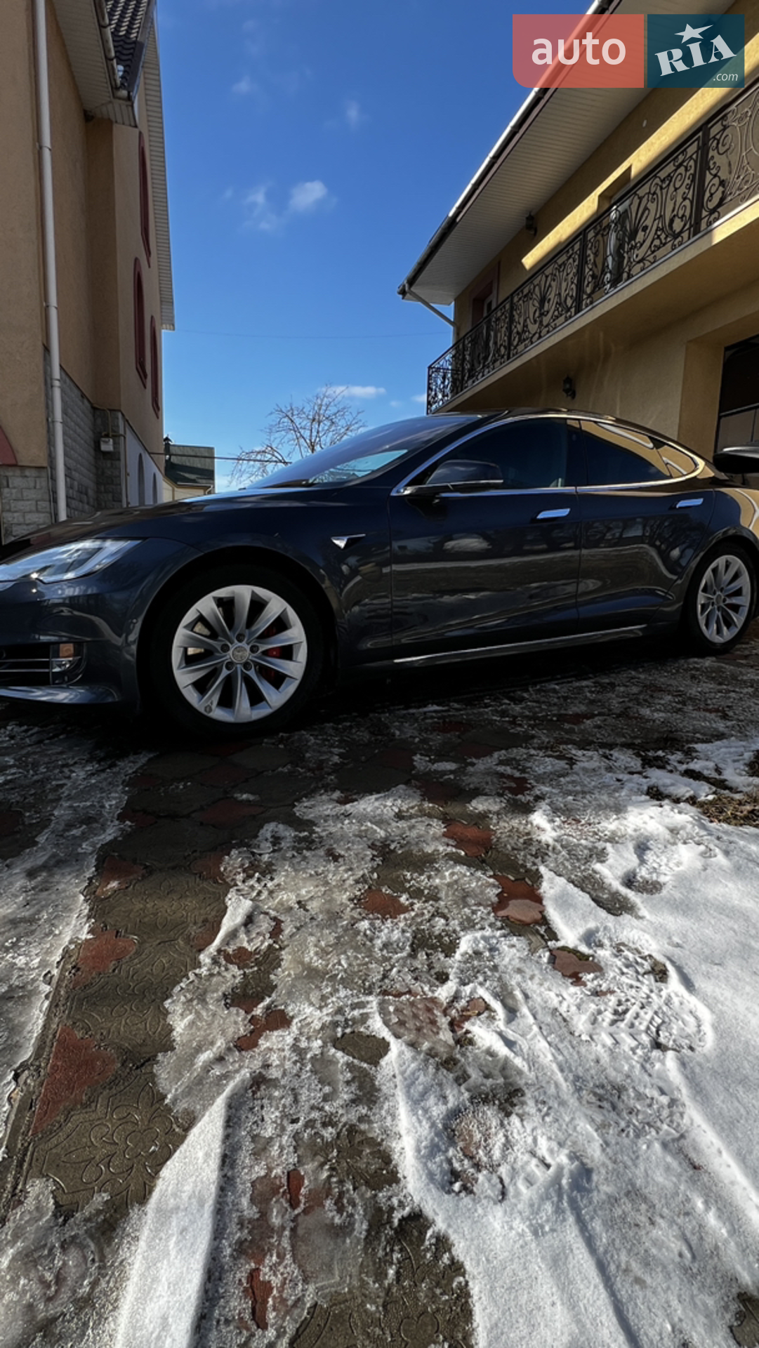 2020 Tesla Model S - мініатюра 17