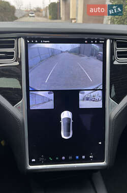 Лифтбек Tesla Model S 2016 в 