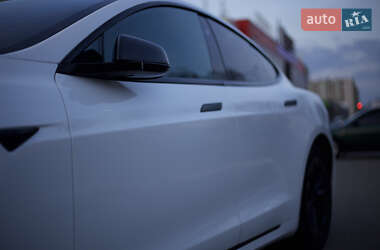 Ліфтбек Tesla Model S 2019 в 