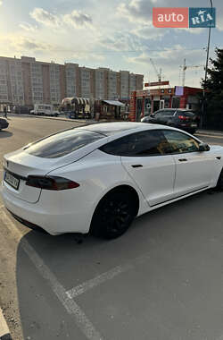 Ліфтбек Tesla Model S 2019 в 