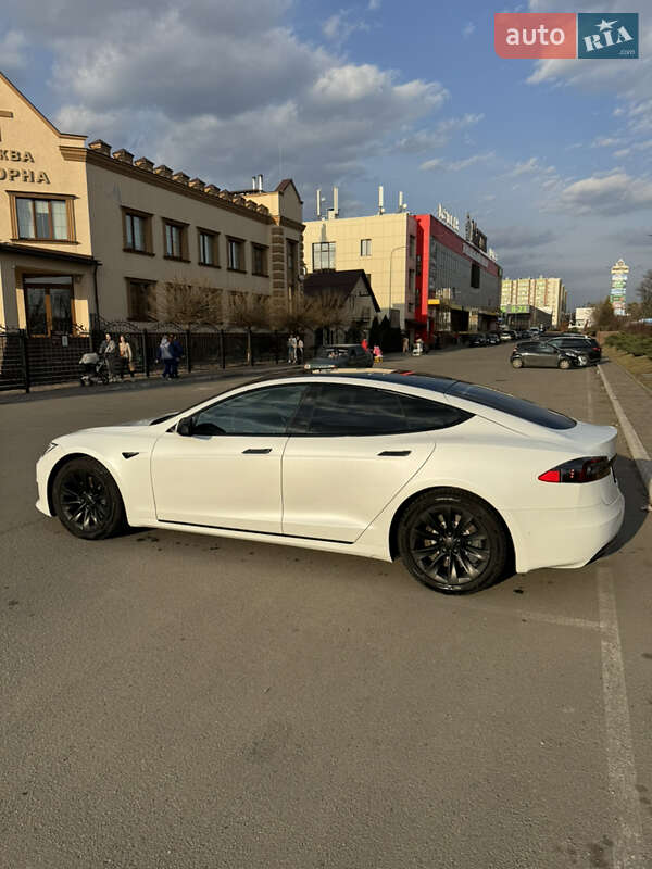 Ліфтбек Tesla Model S 2019 в Києві