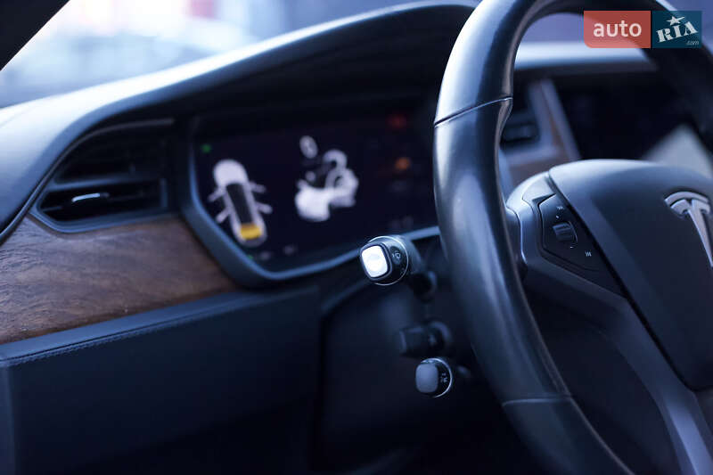 Ліфтбек Tesla Model S 2019 в Києві
