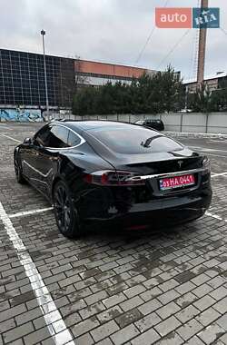 Ліфтбек Tesla Model S 2020 в 