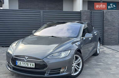 Ліфтбек Tesla Model S 2013 в Черкасах