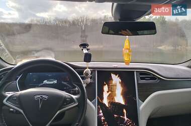 Лифтбек Tesla Model S 2016 в 