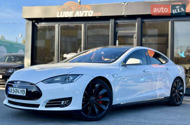 Ліфтбек Tesla Model S 2015 в Києві