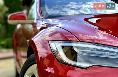 Лифтбек Tesla Model S 2017 в 