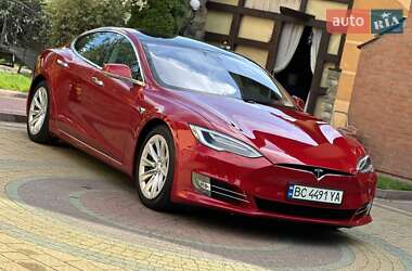 Лифтбек Tesla Model S 2017 в 