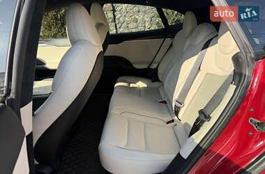 Лифтбек Tesla Model S 2021 в 