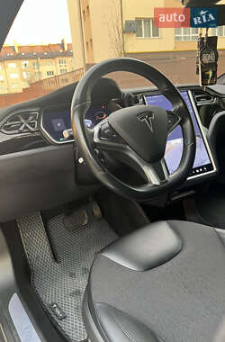 Ліфтбек Tesla Model S 2015 в 