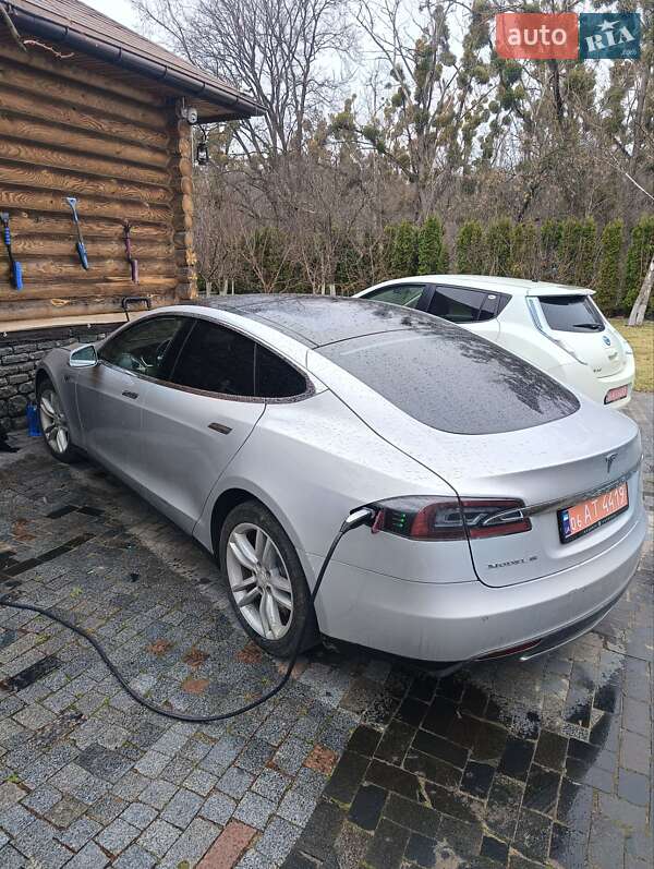 Ліфтбек Tesla Model S 2014 в Житомирі фото 4 Ліфтбек Tesla Model S 2014 в Житомирі