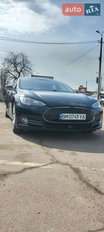 Лифтбек Tesla Model S 2014 в Сумах