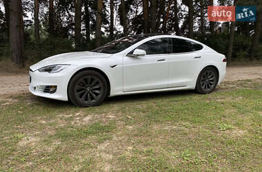 Лифтбек Tesla Model S 2018 в Полтаве
