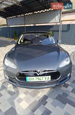 Лифтбек Tesla Model S 2013 в 