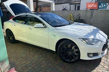 Ліфтбек Tesla Model S 2015 в 