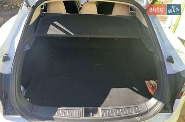 Ліфтбек Tesla Model S 2015 в 