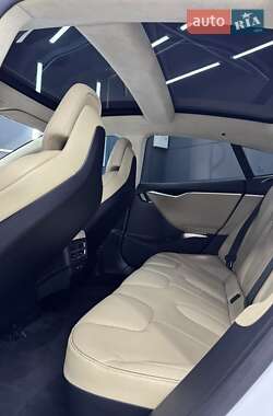 Лифтбек Tesla Model S 2017 в 