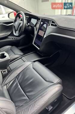 Лифтбек Tesla Model S 2017 в 