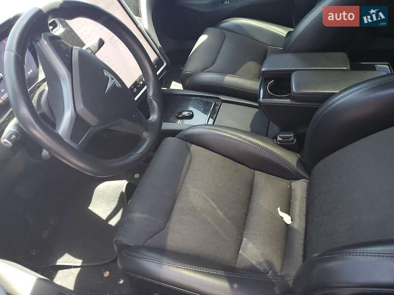 Ліфтбек Tesla Model S 2018 в Чернігові