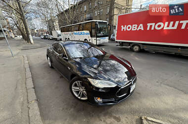 Ліфтбек Tesla Model S 2014 в 