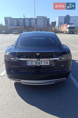 Лифтбек Tesla Model S 2014 в 