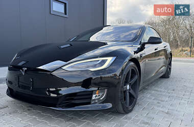 Лифтбек Tesla Model S 2019 в 