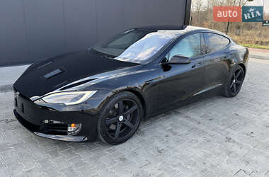 Лифтбек Tesla Model S 2019 в 