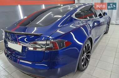 Ліфтбек Tesla Model S 2016 в 