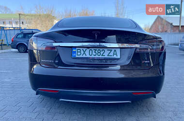 Лифтбек Tesla Model S 2012 в 