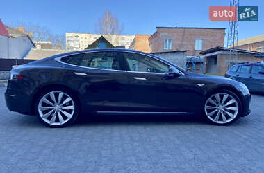 Лифтбек Tesla Model S 2012 в 