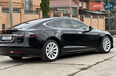 Лифтбек Tesla Model S 2017 в 