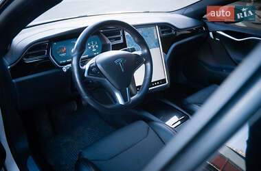 Ліфтбек Tesla Model S 2017 в 