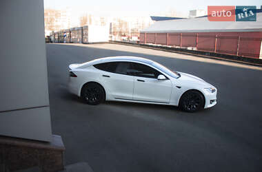 Ліфтбек Tesla Model S 2017 в 
