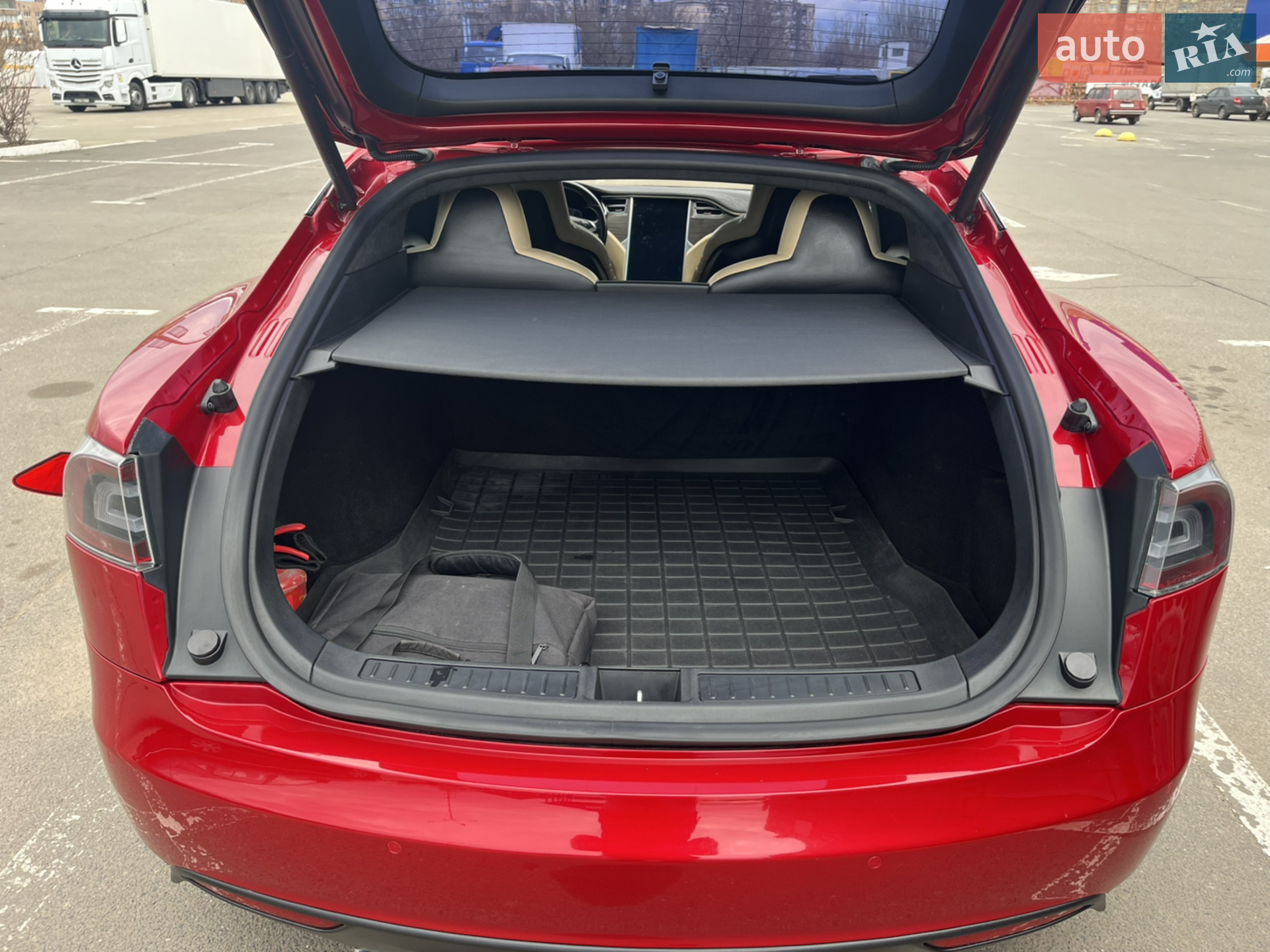 2015 Tesla Model S - мініатюра 18